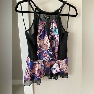 Bebe chiffon open front top, Sz S